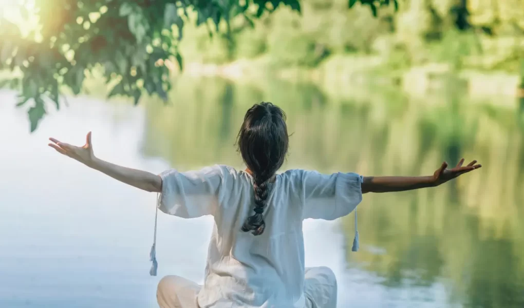 Como meditar de forma eficaz para iniciar o dia